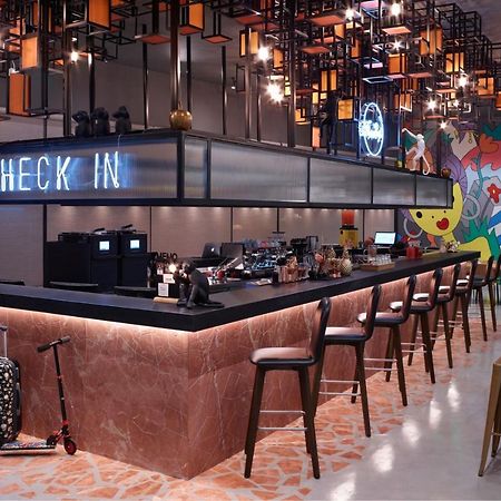 Moxy Athens City المظهر الخارجي الصورة