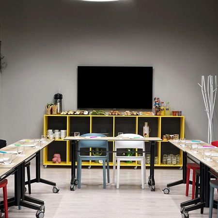 Moxy Athens City المظهر الخارجي الصورة