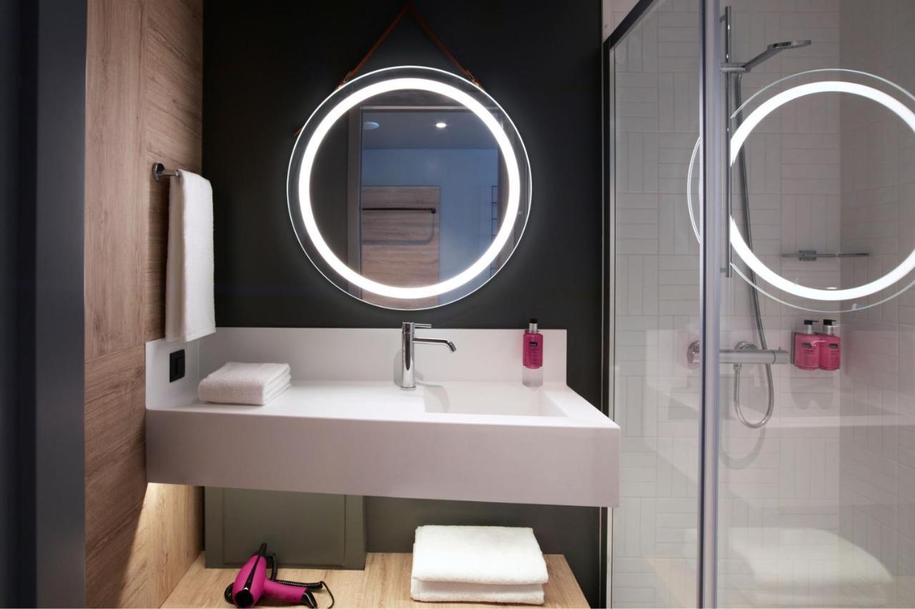 Moxy Athens City المظهر الخارجي الصورة