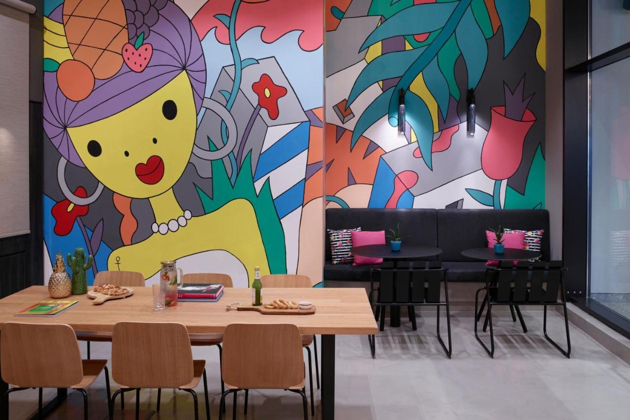 Moxy Athens City المظهر الخارجي الصورة