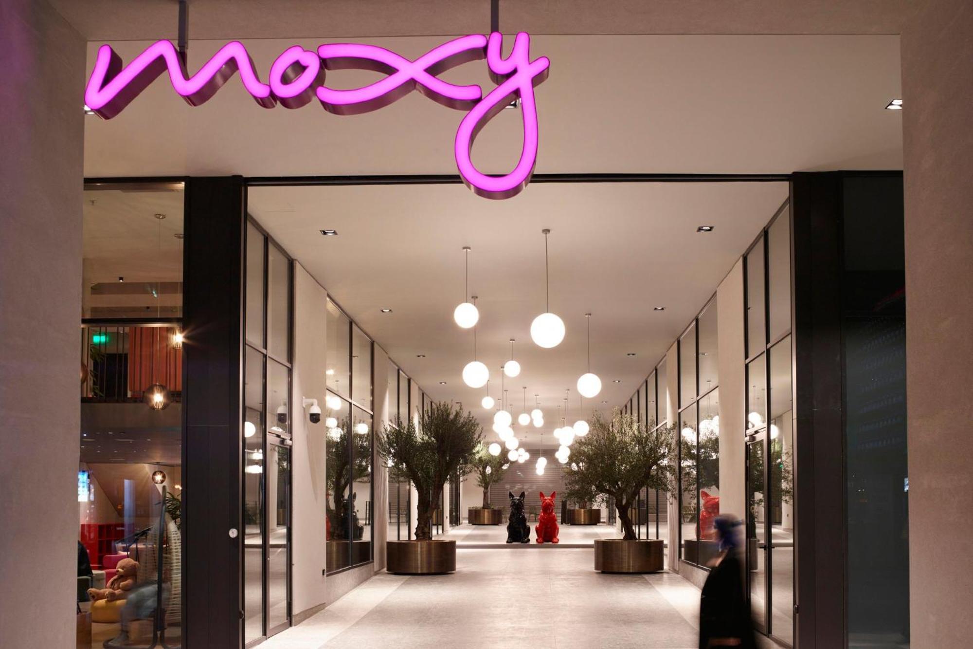 Moxy Athens City المظهر الخارجي الصورة