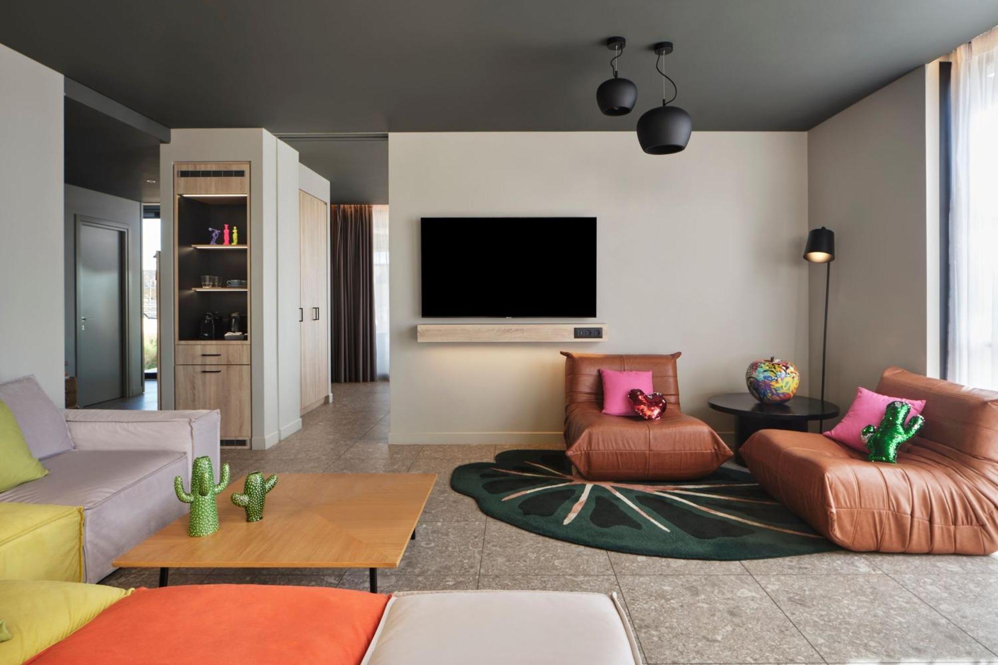 Moxy Athens City المظهر الخارجي الصورة