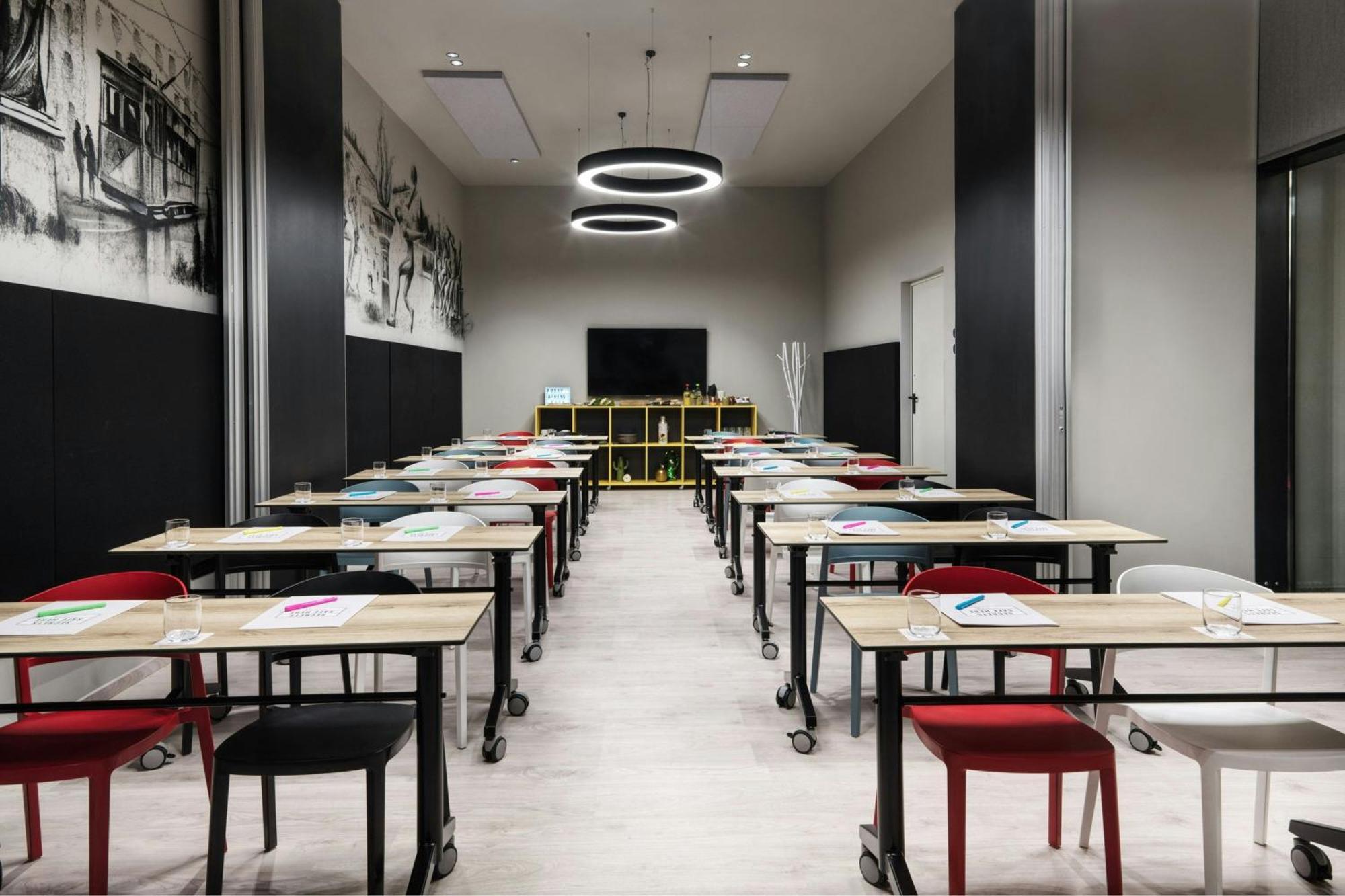 Moxy Athens City المظهر الخارجي الصورة